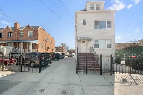 2710 Lurting Avenue Bronx NY 10469