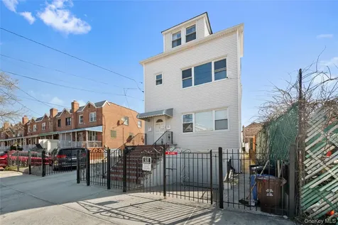 2710 Lurting Avenue Bronx NY 10469