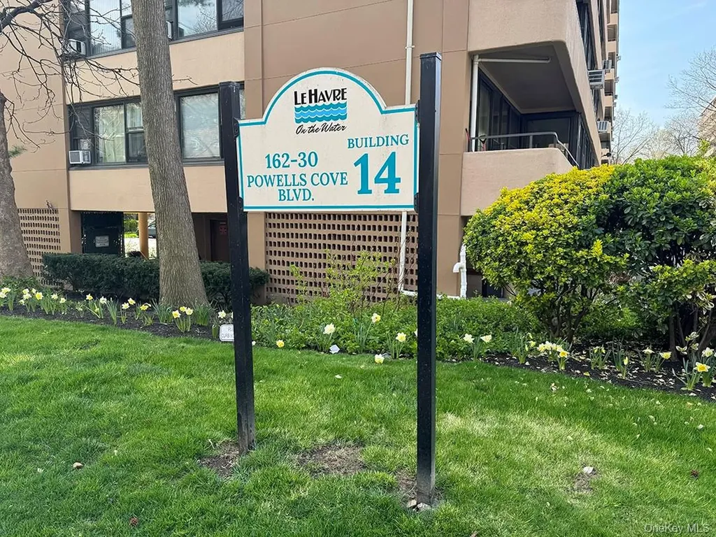162-30 Powells Cove Boulevard Beechhurst NY 11357