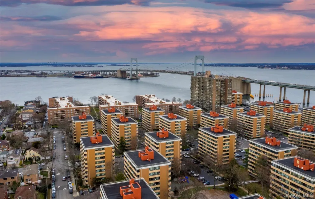 162-30 Powells Cove Boulevard Beechhurst NY 11357