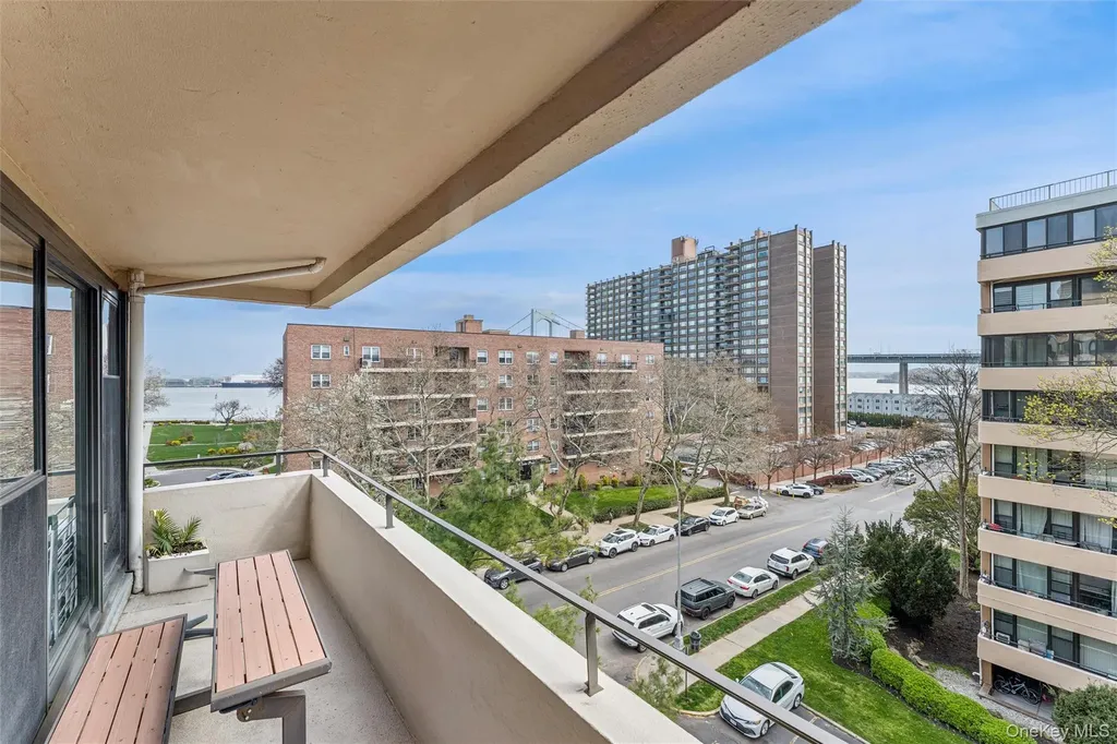 162-30 Powells Cove Boulevard Beechhurst NY 11357