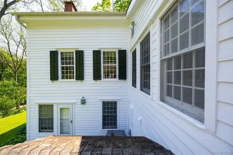 212 Pleasant Ridge Road Poughquag NY 12570