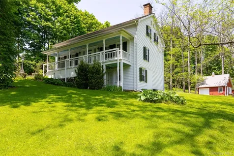 212 Pleasant Ridge Road Poughquag NY 12570