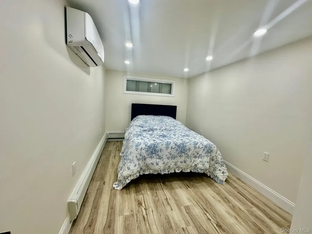 13762 70th Road Flushing NY 11367