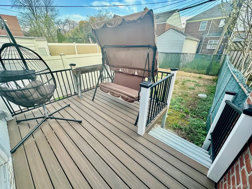 13762 70th Road Flushing NY 11367
