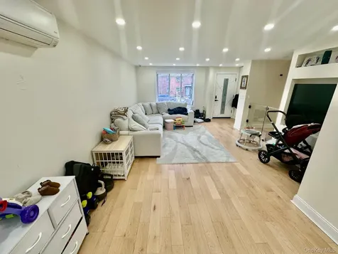 13762 70th Road Kew Garden Hills NY 11367