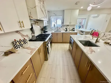 13762 70th Road Kew Garden Hills NY 11367