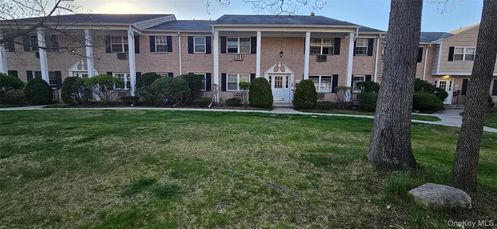 276 Parkside Drive Suffern NY 10901