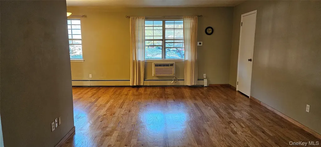 276 Parkside Drive Suffern NY 10901
