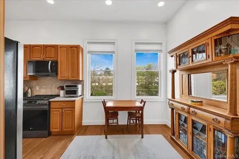 2 Harbor Lane New Rochelle NY 10805