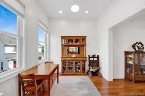 2 Harbor Lane New Rochelle NY 10805