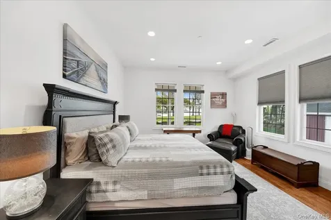 2 Harbor Lane New Rochelle NY 10805