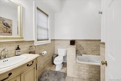 2 Harbor Lane New Rochelle NY 10805