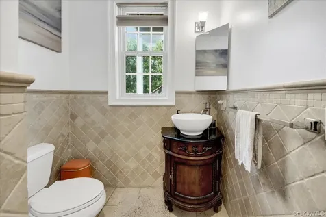 2 Harbor Lane New Rochelle NY 10805