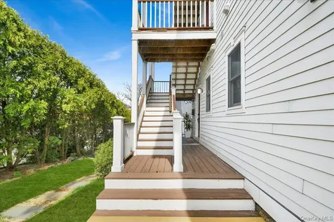 2 Harbor Lane New Rochelle NY 10805