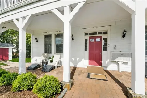 2 Harbor Lane New Rochelle NY 10805