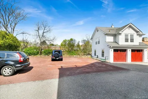 2 Harbor Lane New Rochelle NY 10805