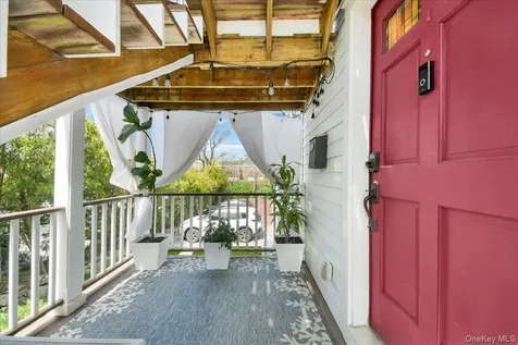 2 Harbor Lane New Rochelle NY 10805