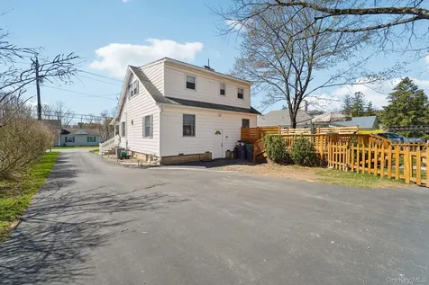 15 Rose Place Central Valley NY 10917