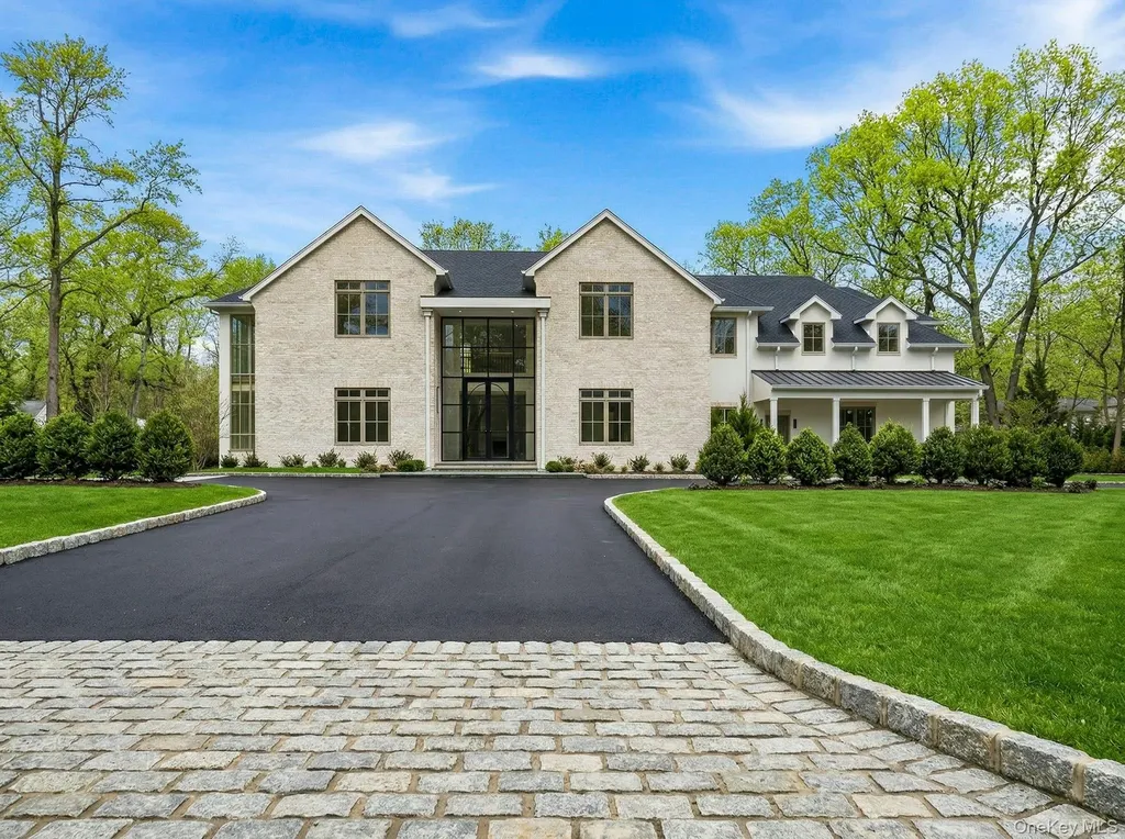 25 W Creek Farms Road Sands Point NY 11050