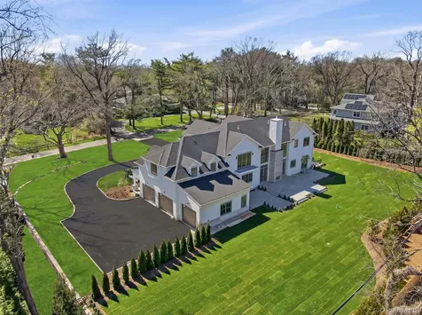 25 W Creek Farms Road Sands Point NY 11050