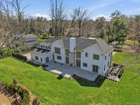 25 W Creek Farms Road Sands Point NY 11050
