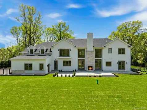 25 W Creek Farms Road Sands Point NY 11050
