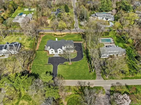 25 W Creek Farms Road Sands Point NY 11050
