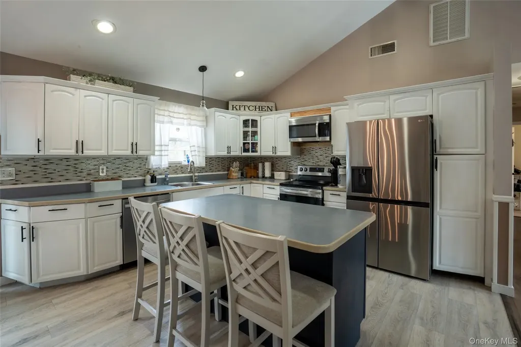 131 Clinton Avenue Mastic NY 11950