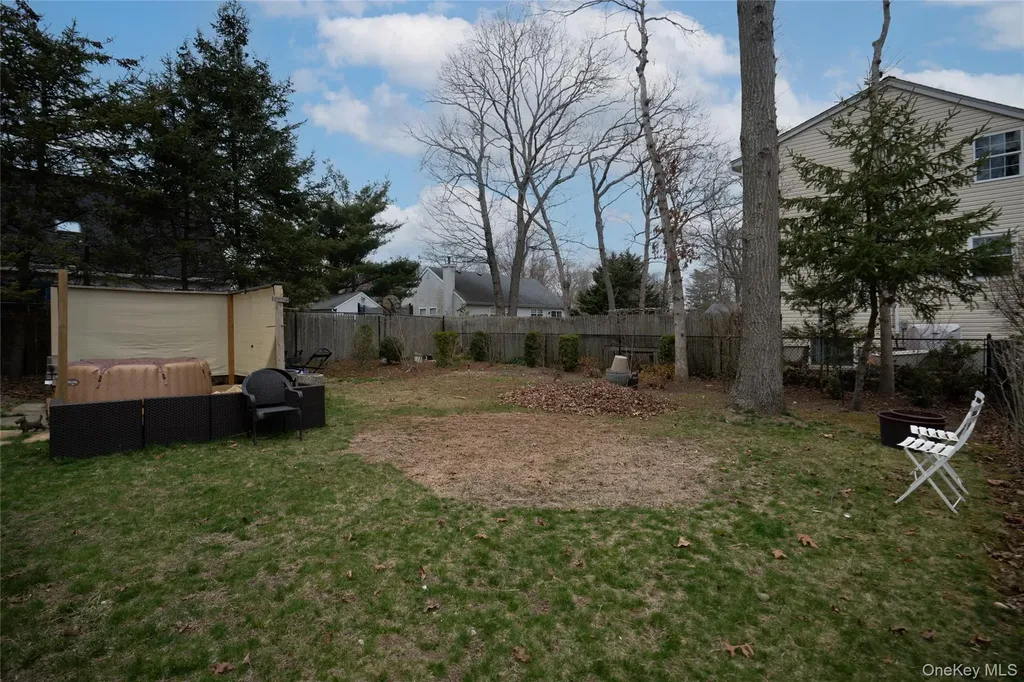 131 Clinton Avenue Mastic NY 11950
