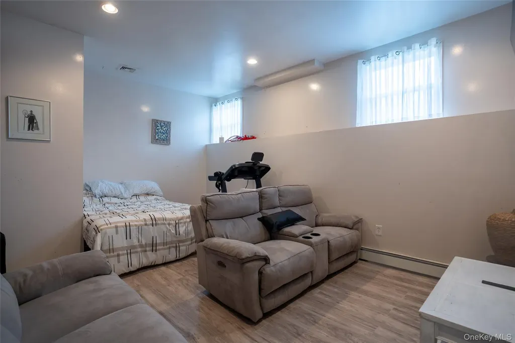 131 Clinton Avenue Mastic NY 11950