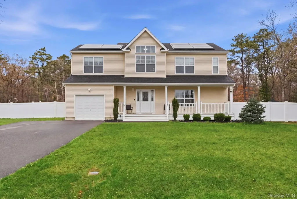 1703 Fire Avenue Medford NY 11763