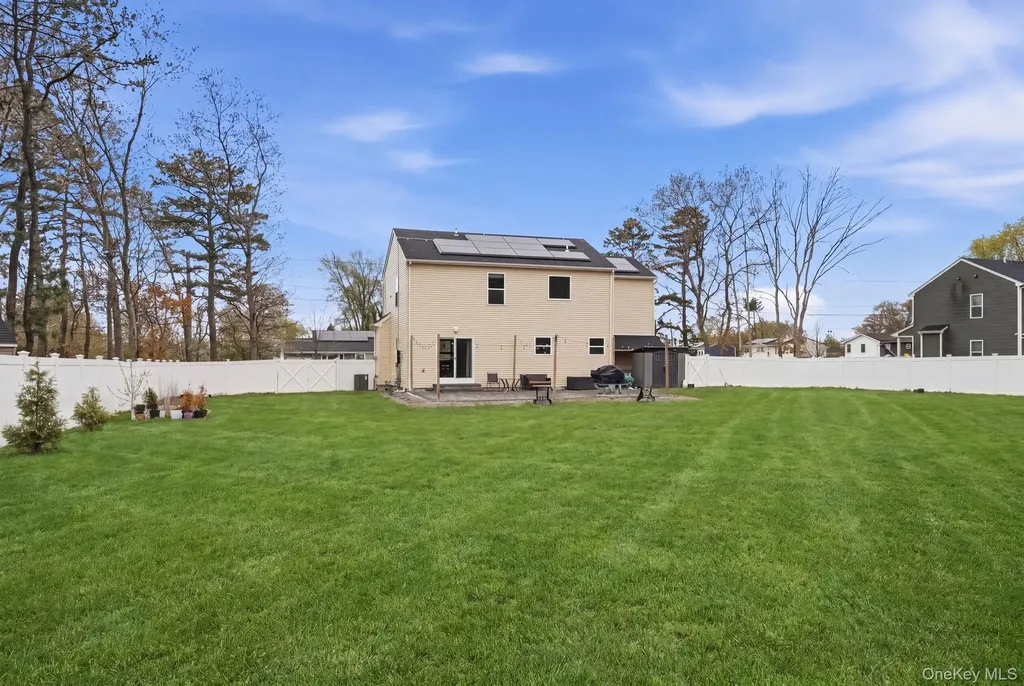 1703 Fire Avenue Medford NY 11763