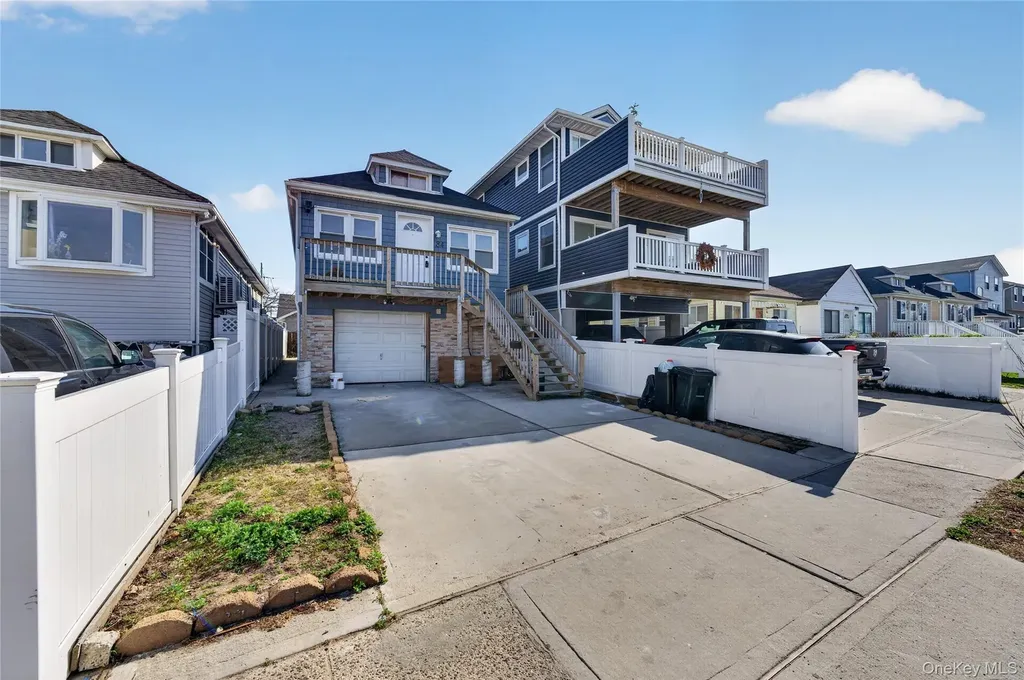 84 E Pine Street Long Beach NY 11561