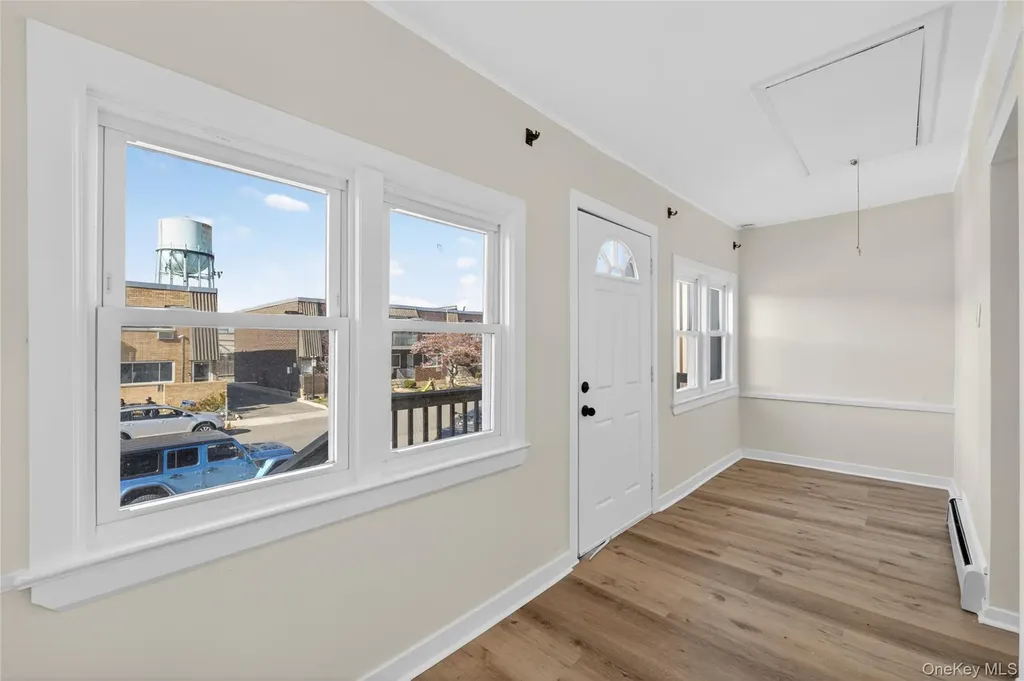 84 E Pine Street Long Beach NY 11561