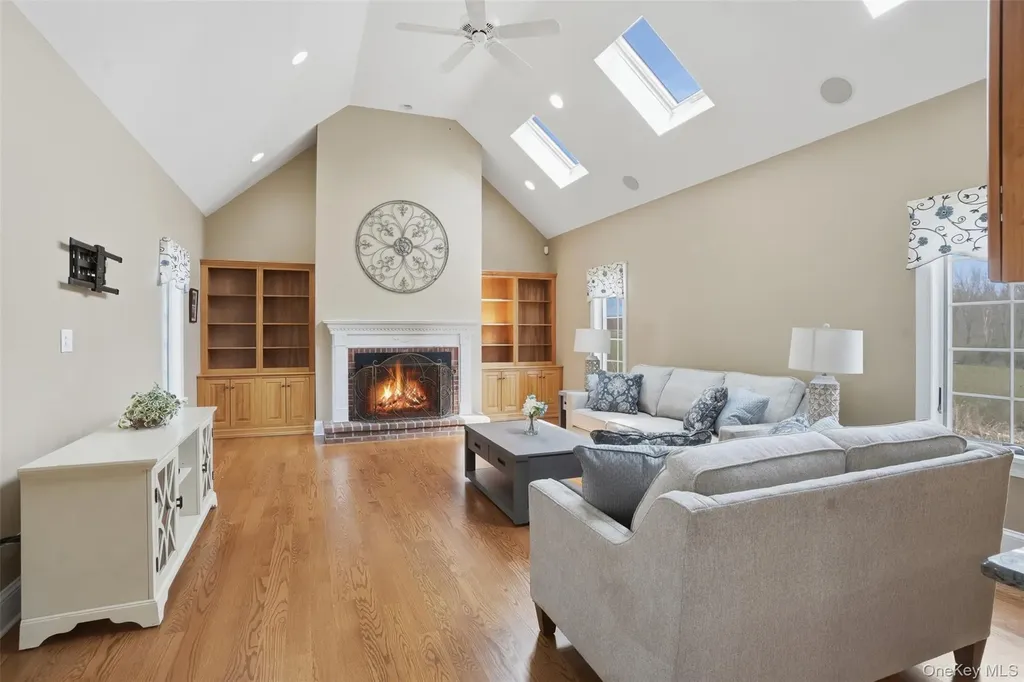 17 Forrest Way Poughkeepsie NY 12603