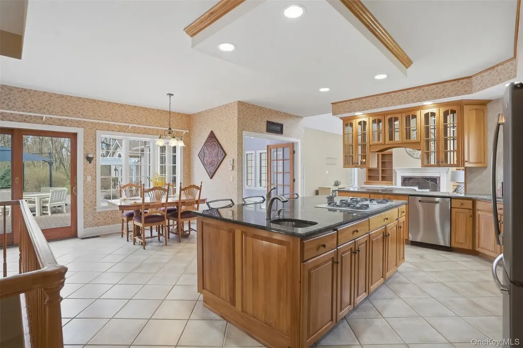 17 Forrest Way Poughkeepsie NY 12603
