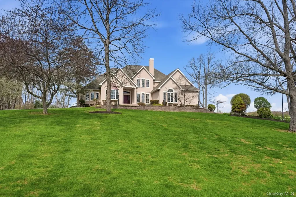 17 Forrest Way Poughkeepsie NY 12603