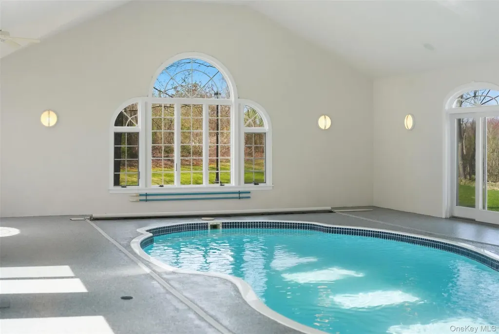 17 Forrest Way Poughkeepsie NY 12603