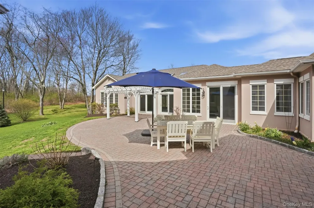 17 Forrest Way Poughkeepsie NY 12603