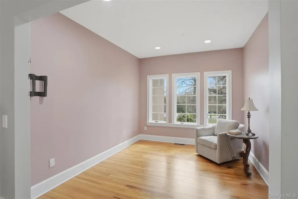 17 Forrest Way Poughkeepsie NY 12603