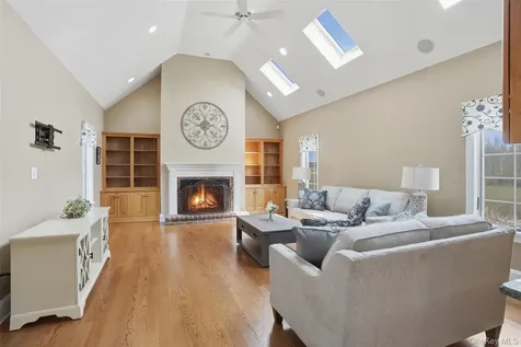 17 Forrest Way Poughkeepsie NY 12603