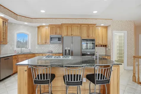 17 Forrest Way Poughkeepsie NY 12603