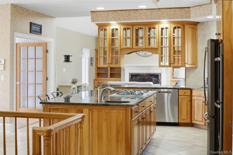 17 Forrest Way Poughkeepsie NY 12603
