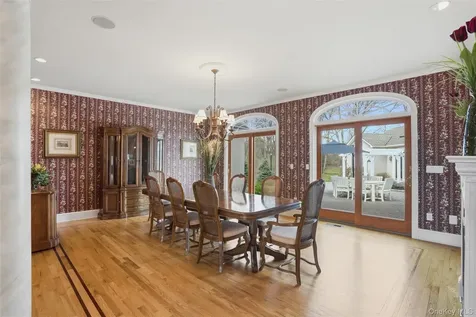 17 Forrest Way Poughkeepsie NY 12603