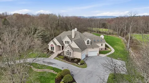17 Forrest Way Poughkeepsie NY 12603