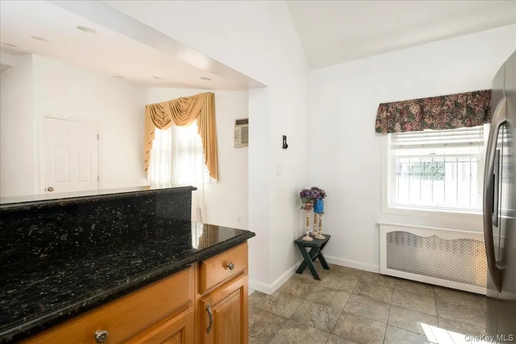 14811 10th Avenue Whitestone NY 11357