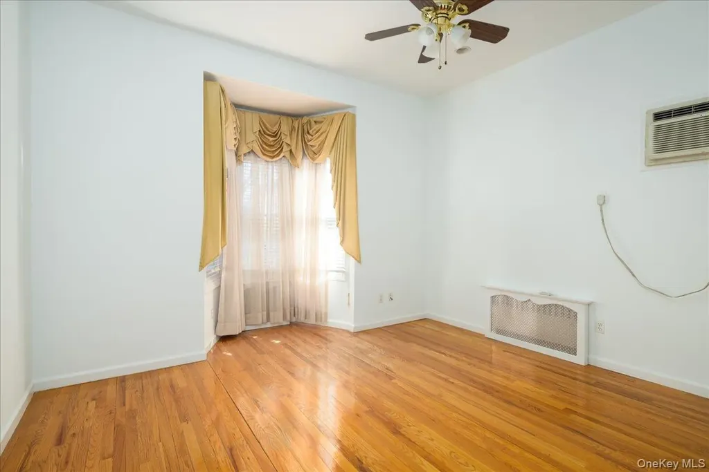 14811 10th Avenue Whitestone NY 11357