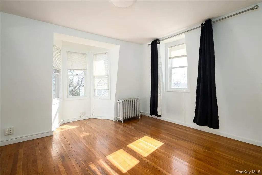 14811 10th Avenue Whitestone NY 11357