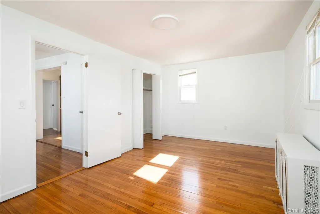 14811 10th Avenue Whitestone NY 11357